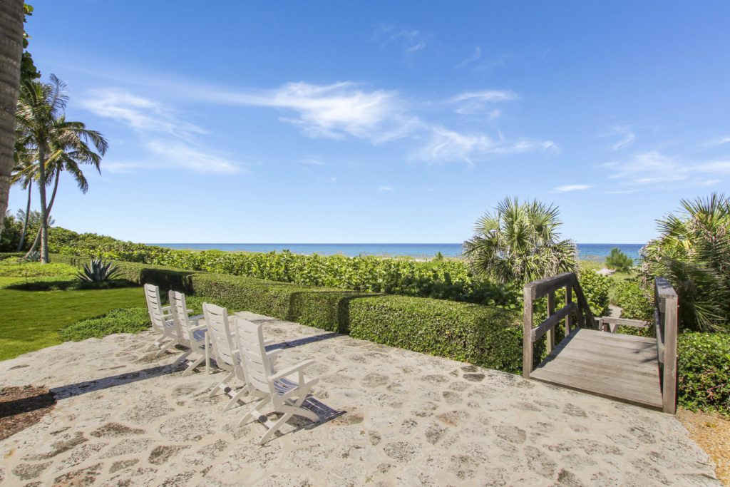 Oceanfront or beachfront homes for sale